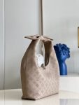 LOUIS-VUITTON-WHY-KNOT-MM-BEIGE-1.jpg