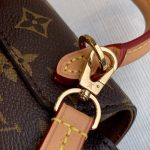 louis-vuitton-montsouris-pm-monogram-canvas-natural-leather-handbags-M45501_PM2_Front-view-600×600-1.png