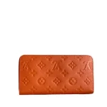 123893