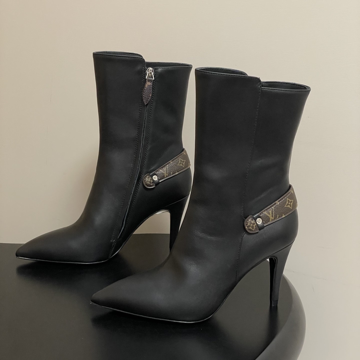 louis-vuitton-legacy-ankle-boot-2-1
