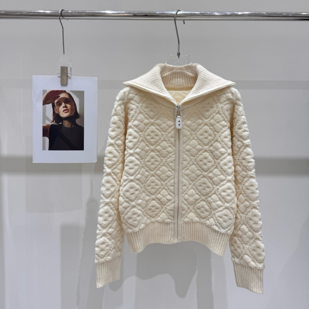 Copy-of-1000-x-1000-Detail-1-5