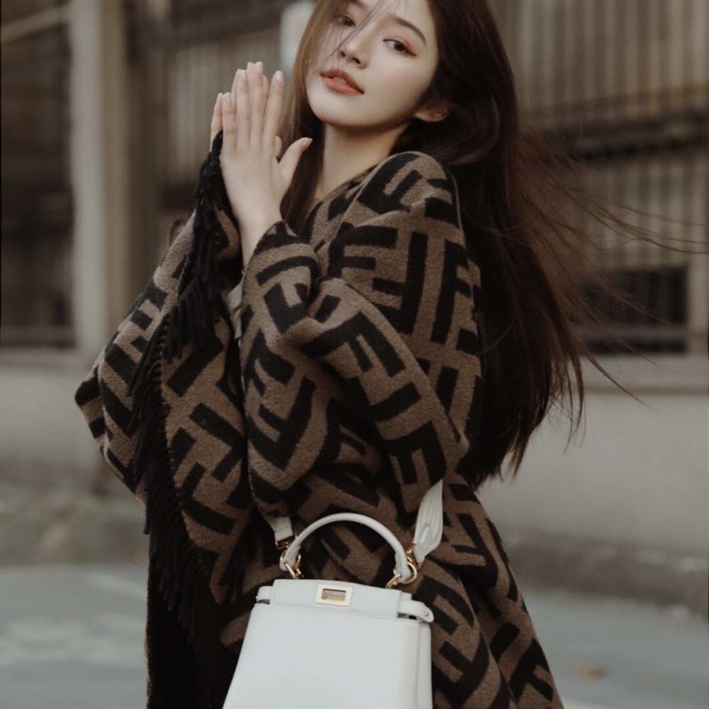 Copy-of-1000-x-1000-Detail-17-17