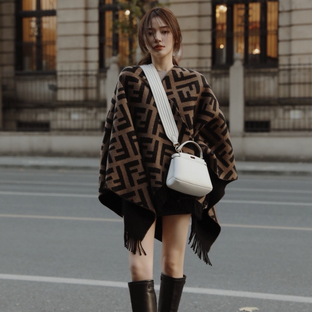 Copy-of-1000-x-1000-Detail-21-17