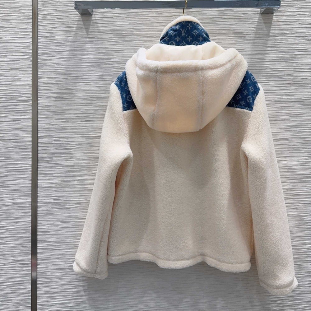 Copy-of-1000-x-1000-Detail-43-5