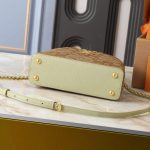 2 leather corners Double zip closure Outside flat pocket with magnetic closure (1)