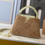 2 leather corners Double zip closure Outside flat pocket with magnetic closure (1)