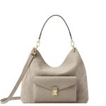 2 leather corners Double zip closure Outside flat pocket with magnetic closure (1)
